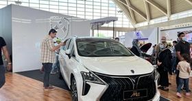 با این نمایشگاه آبروی ایران رفت!