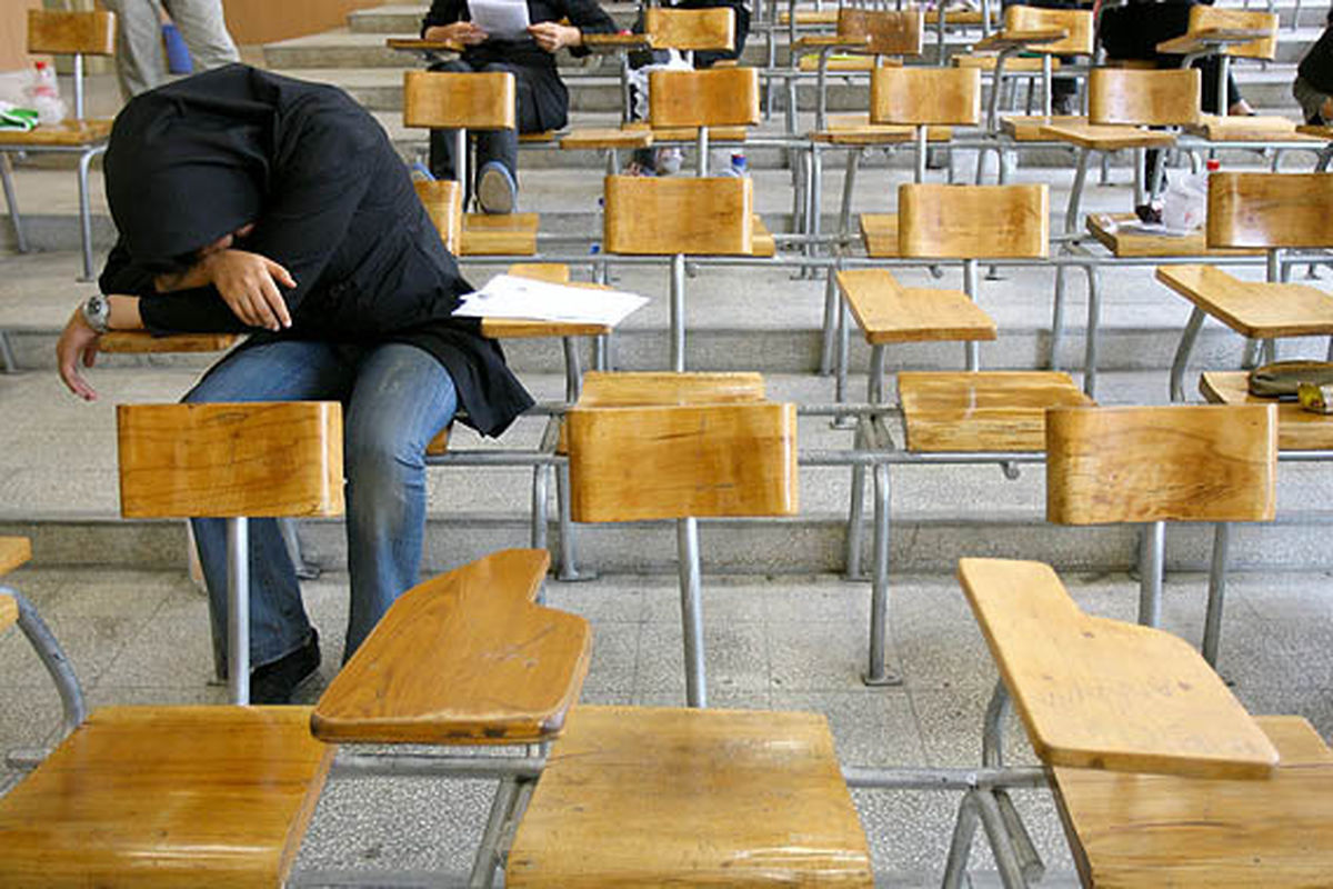 صندلی‌های خالی و دانشگاهی که دیگر جذاب نیست