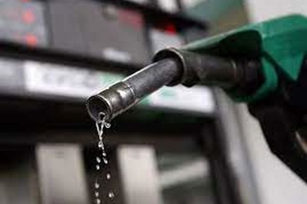 قیمت بنزین در این مناطق افزایش یافت