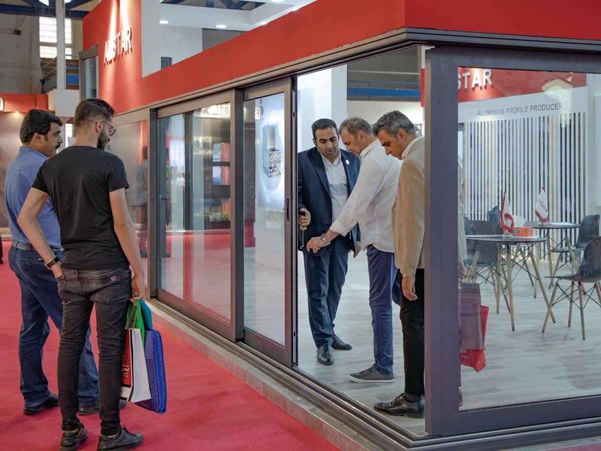 هفدهمین نمایشگاه در و پنجره تهران به تعویق افتاد