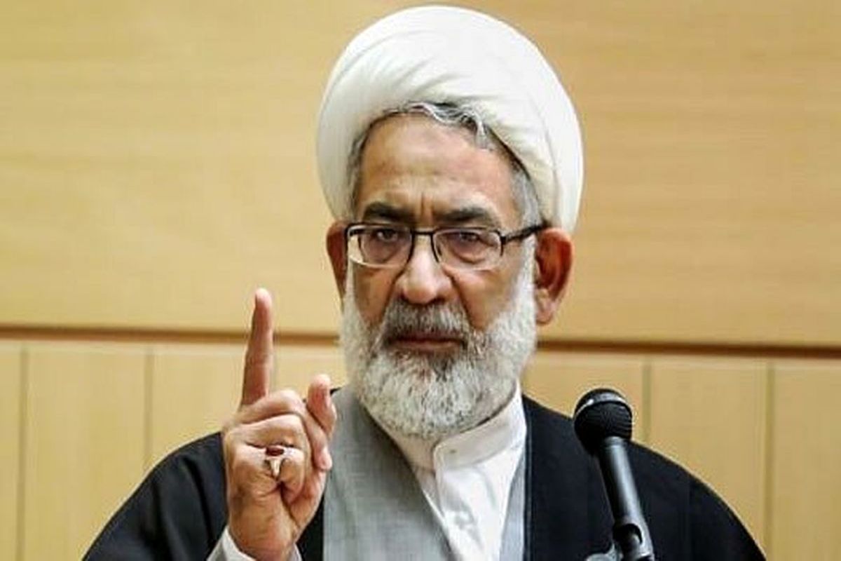 اگر کسی بدون مبنا و سند حرفی زد باید تحت تعقیب قرار بگیرد