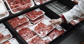 قیمت گوشت در سراشیبی قرار گرفت / تاثیر توزیع گوشت وارداتی بر قیمت گوشت