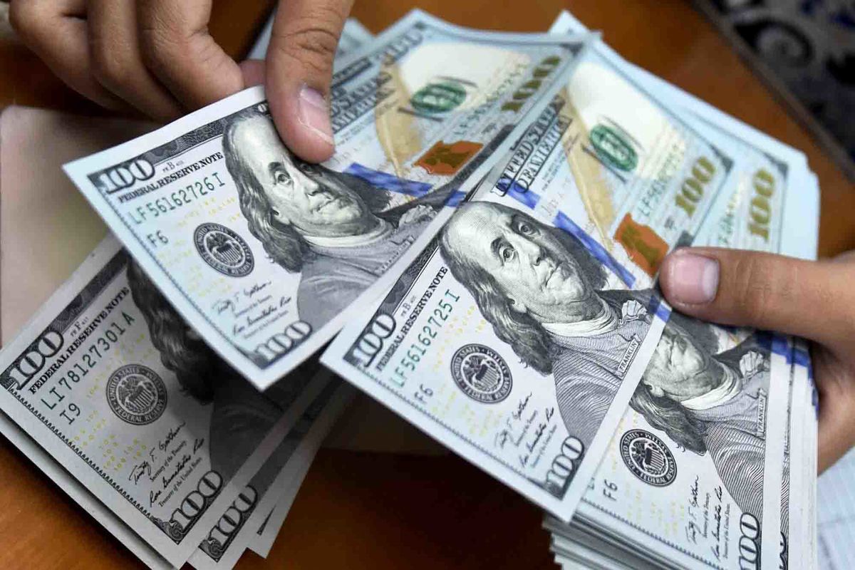 افزایش نرخ دلار در مرکز مبادله ارز و طلای ایران