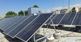 ناجی برق ایران در پشت بام خانه ها پیدا شد