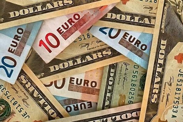 قیمت جدید دلار، یورو و پوند / قیمت جدید انواع ارز (۸ آذر) 
