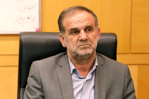 مدارس پول بگیرند خلاف است/  آموزش رایگان، وظیفه دولت است نه خانواده‌ها