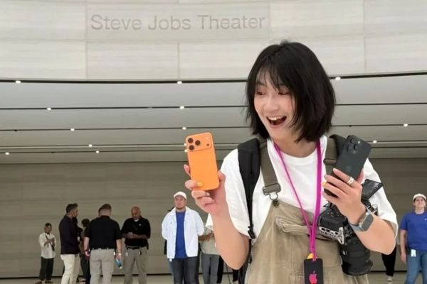 مدیرعامل نمونه به کارمندان خود هدیه لاکچری داد