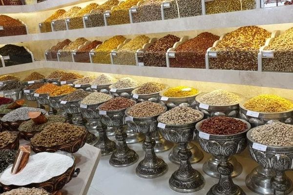 تغییر قیمت آجیل در آستانه عید نوروز / پسته، فندق و بادام کیلویی چند شد؟ 