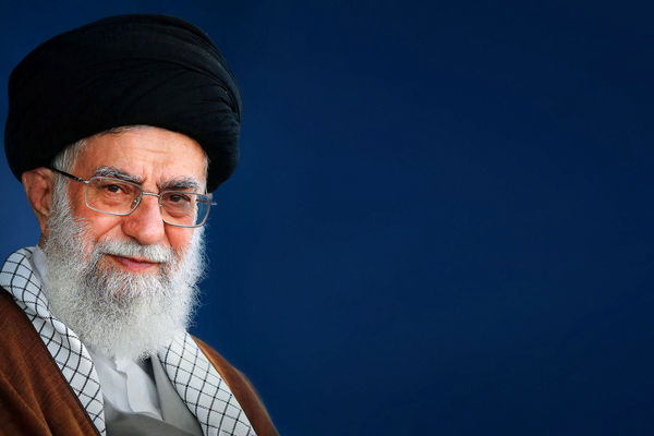  رهبری: شهدا سرنوشت ایران را عوض کردند