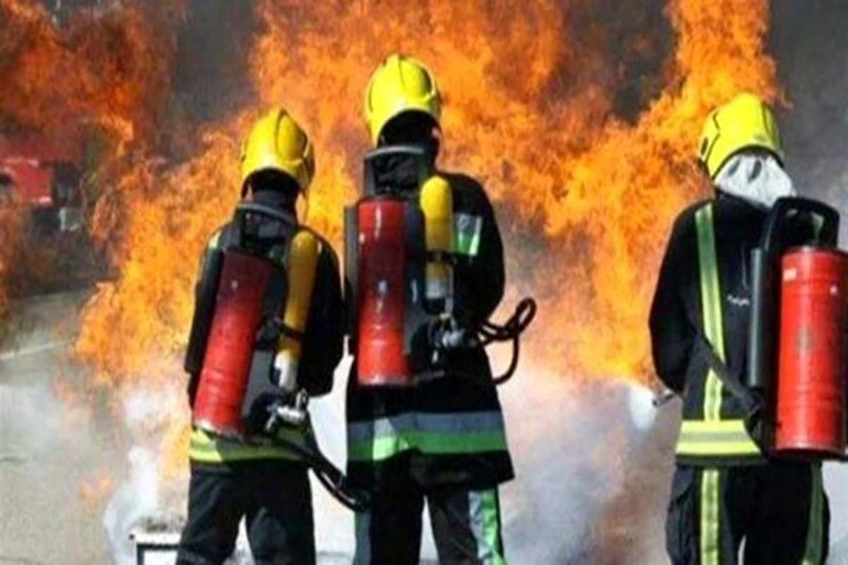 آتش سوزی عظیم در کارگاه تزریق پلاستیک در شهرری