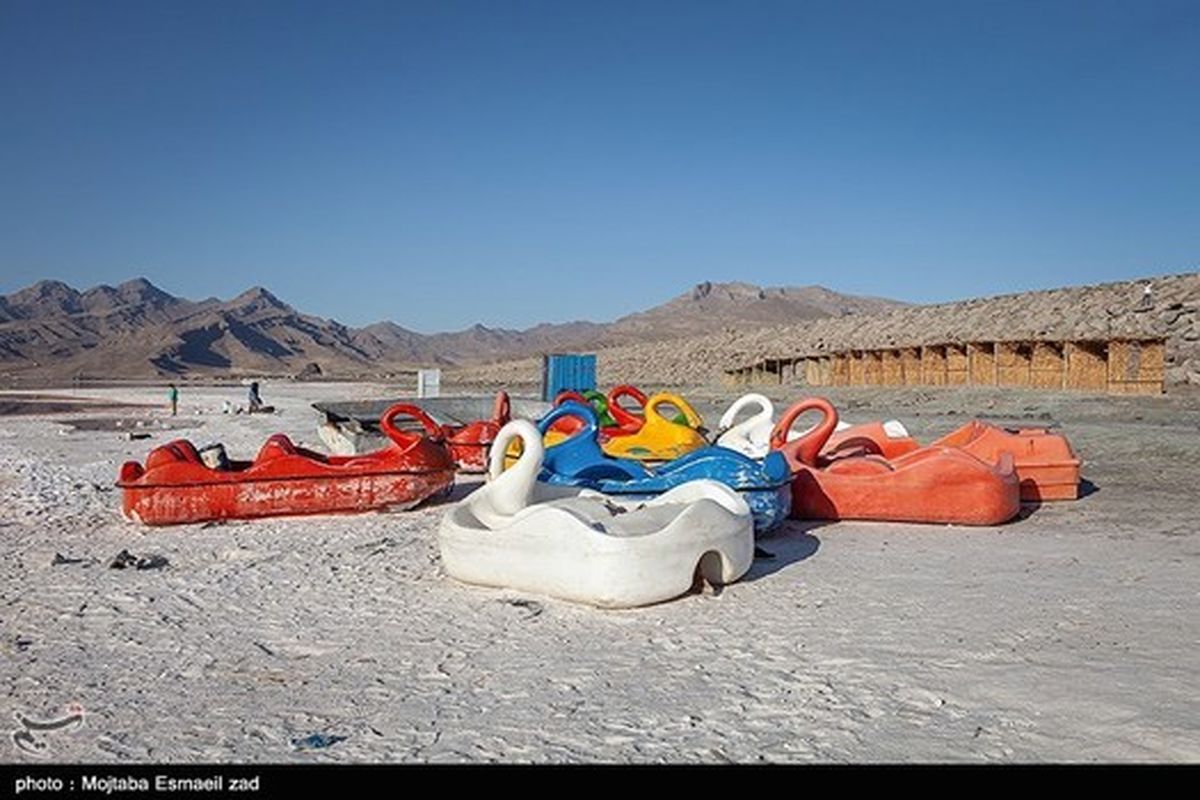 وضعیت قرمز دریاچه ارومیه به روایت تصویر