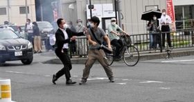 نخست‌وزیر پیشین ژاپن ترور شد+عکس و فیلم