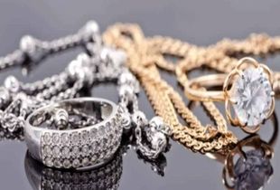 یک پیش بینی عجیب از قیمت طلا در ماه‌های آینده/ برای سرمایه‌گذاری نقره بخریم؟