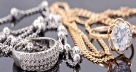 یک پیش بینی عجیب از قیمت طلا در ماه‌های آینده/ برای سرمایه‌گذاری نقره بخریم؟