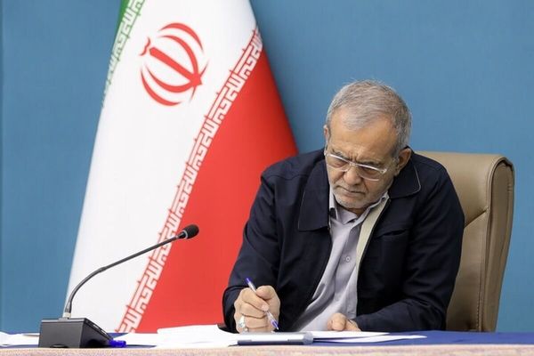 پزشکیان کاغذ خنثی سازی تحریم های ایران را امضا کرد