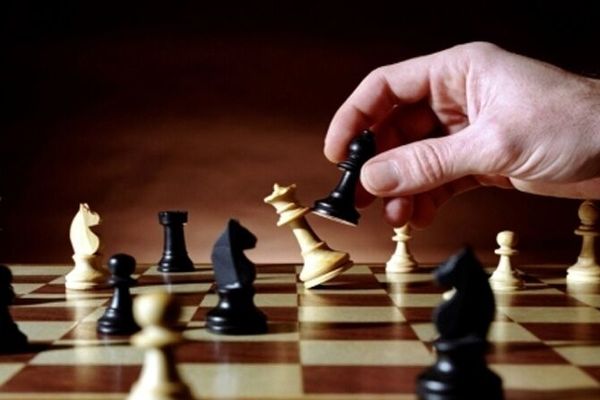 سقوط آزاد شطرنج
