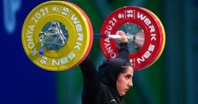 اولین طلای تاریخ وزنه برداری بانوان بر گردن الهام حسینی