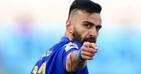 معرفی بازیکنان به ساپینتو با سی دی