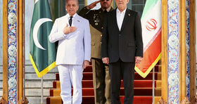 پزشکیان با دشمن قسم خورده اسرائیل توافق کرد