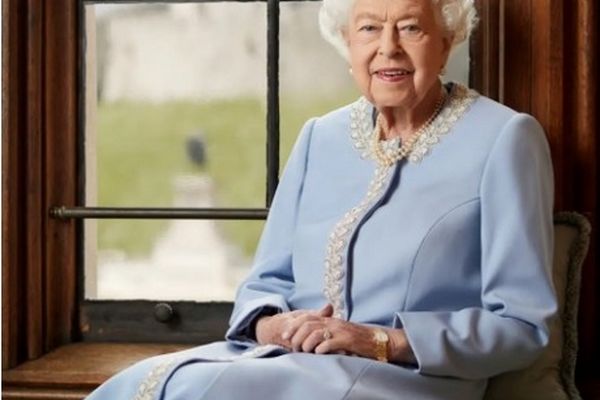 اینفو / رویدادهای مهمی که ملکه انگلیس به چشم دید