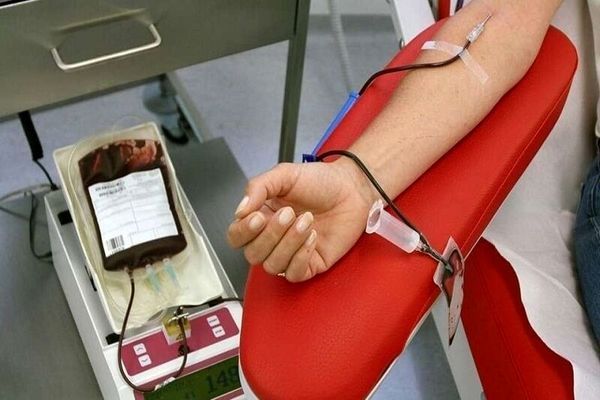 رکورددار اهدای خون/ مردی با دستان طلا