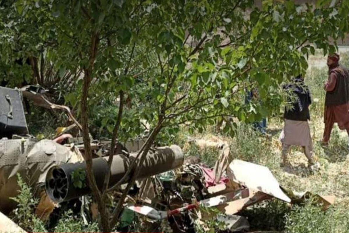 بالگرد نظامی طالبان سقوط کرد + عکس