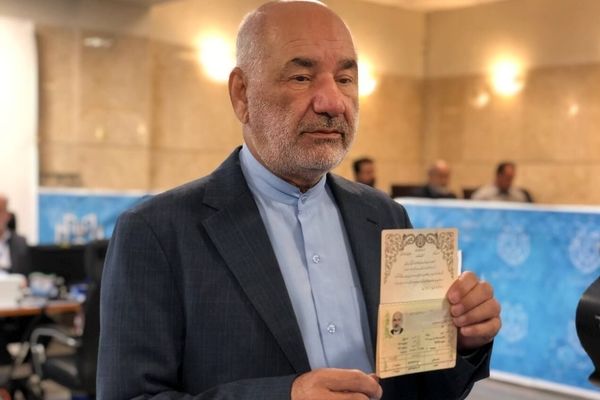 ثبت نام حسن کامران در آخرین روز از انتخابات ریاست جمهوری