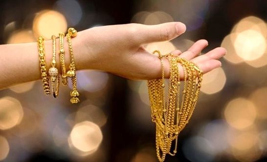مردم منتظر کاهش قیمت طلا نباشند