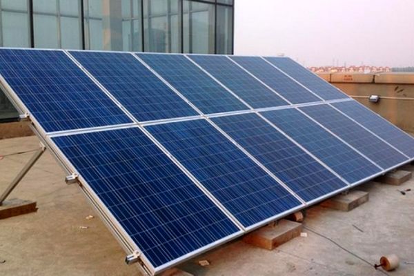 کسب درآمد از گرما / قیمت  پنل های خورشیدی در بازار نجومی شد!