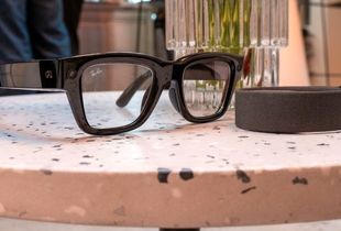 مارک زاکربرگ از نسل جدید عینک‌های هوشمند رونمایی کرد