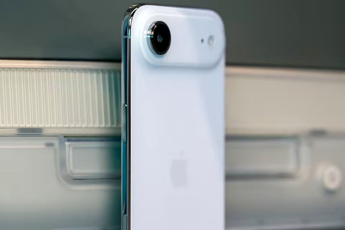 هجوم چینی ها به گوشی آیفون/ موجودی تمام شد 