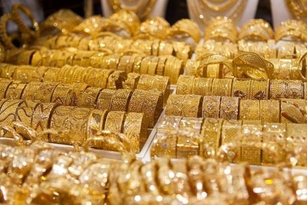 ریزش قیمت طلا / ارزش فلز زرد به ۲۰۰۴ دلار رسید