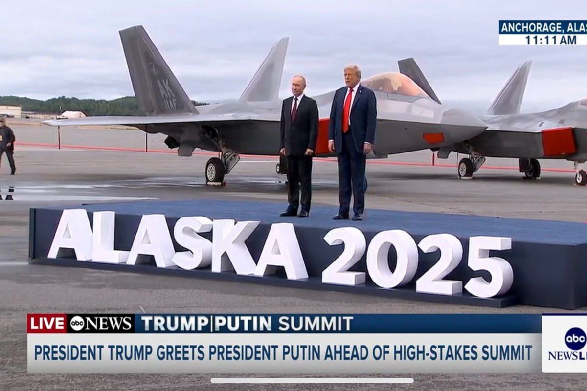 حاشیه های ورود ترامپ به آلاسکا +فیلم و عکس