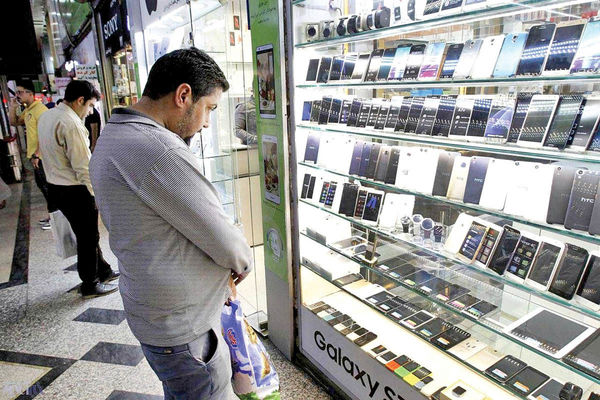 شگرد جدید کلاهبرداری در بازار موبایل / جیبتان را سفت بچسبید