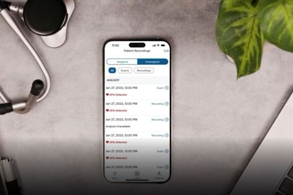فیلم | رونمایی از قابلیت ویژه گوشی‌های جدید پزشکی