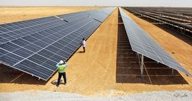 ایران در صدر مصرف کنندگان سوخت / افتتاح نیروگاه های خورشیدی در پایتخت تا پایان سال 