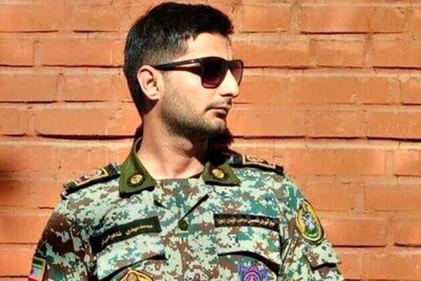 مراسم دردناک حنابندان در تشییع پیکر شهید محمد مهدی شاهرخی‌ فر + عکس