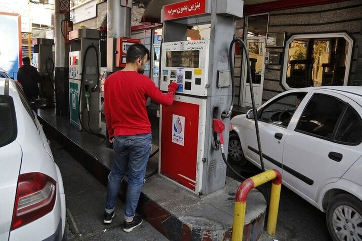 تکلیف قیمت بنزین تا پایان امسال مشخص شد