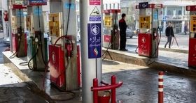 گلایه های شدید مردم به وزیر نفت / سرگردانی راننده ها برای چند لیتر بنزین + فیلم