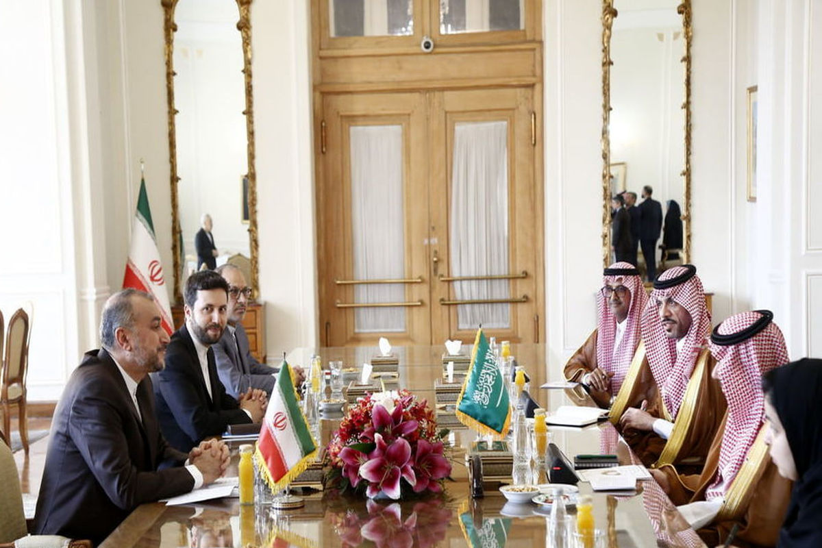 آغاز مذاکرات دوجانبه وزرای خارجه ایران و عربستان