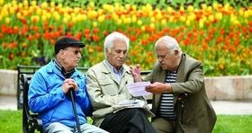 پرداخت وام به بازنشستگان و دانشجویان/ چه کسانی در اولویت قرار دارند؟