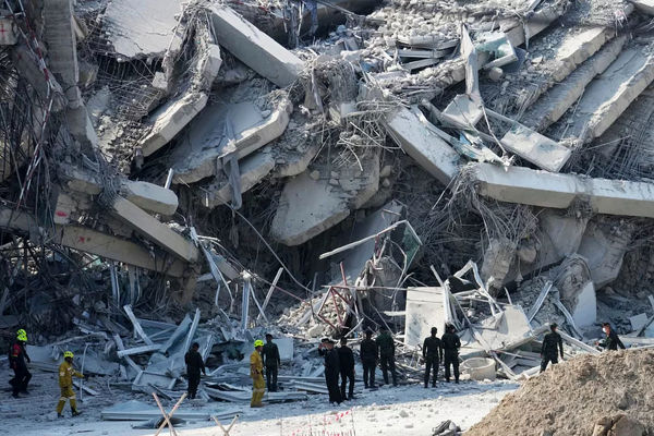 تصاویر آخرالزمانی از زمین لرزه ۷ ریشتری در تایلند + ببینید