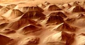 کشف دریاچه عجیب در مریخ / جستجوی نشانه های حیات در سیاره سرخ 