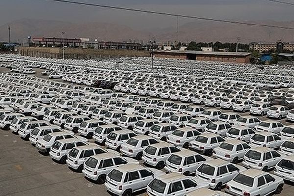 صعود قیمت پر فروش ترین خودروی ایران / احتمال افزایش قیمت خودرو در سال جدید قوت گرفت