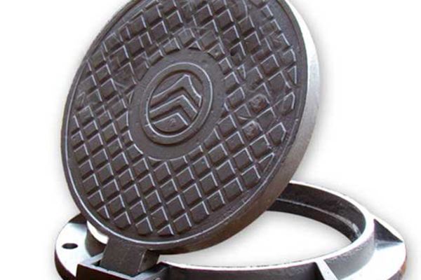 آشنایی با دریچه‌های منهول: انواع، کاربردها و مزایای آن‌ها
