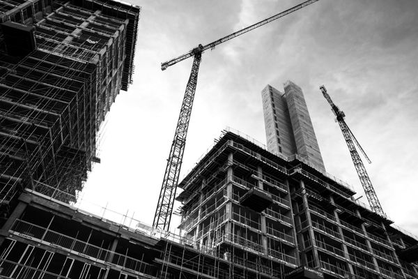 طوفان تندری در بازار مسکن ایران / آژیر قرمز به صدا در آمد