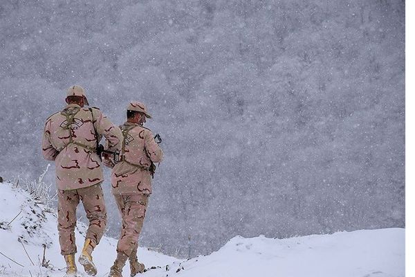 شهادت مرزبان ایرانی به دلیل سرمای شدید در مریوان کردستان +عکس