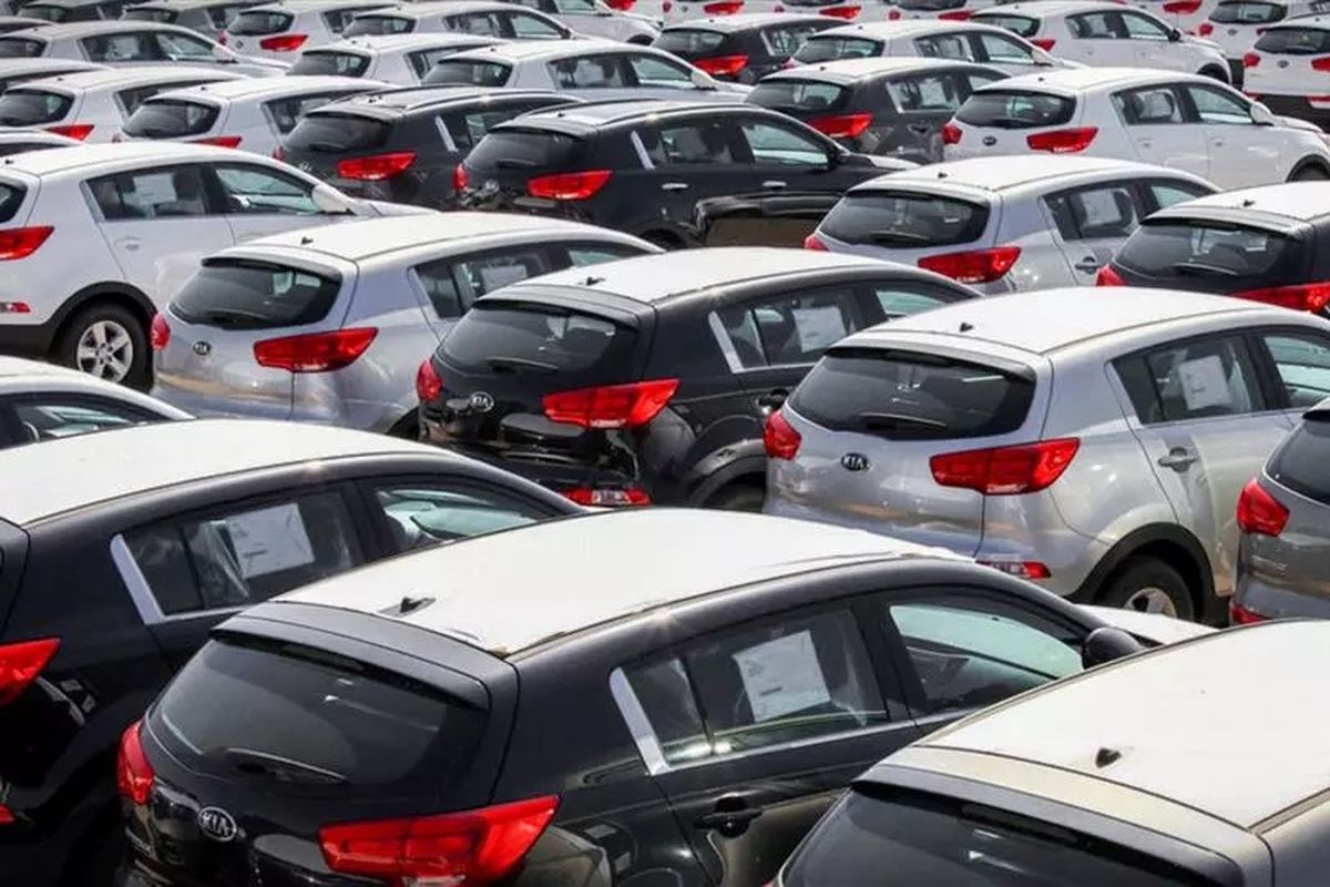 ذره بین اتحادیه فروشندگان خودرو بر روی خرید و فروش کد ملی