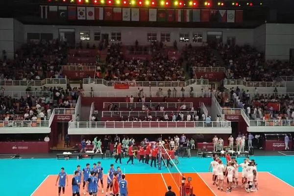 اولین قهرمانی کاروان ایران در بازی‌ های آسیایی توسط والیبالیست ها 