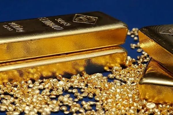 افزایش قیمت طلای جهانی / قیمت فلز زرد به ۲۰۷۲ دلار رسید